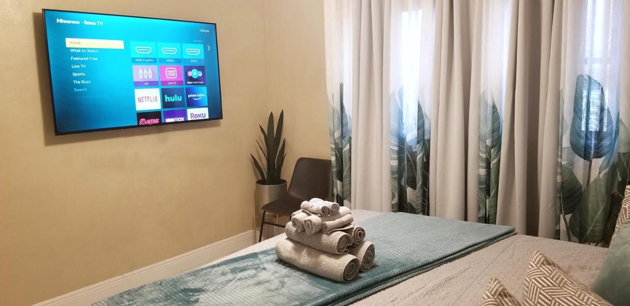 Glam 2 Bedroom Apartment Close To Nsu In Cooper City エクステリア 写真