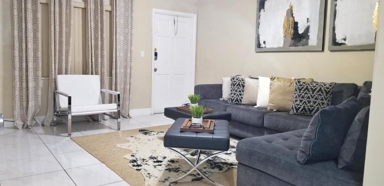 Glam 2 Bedroom Apartment Close To Nsu In Cooper City エクステリア 写真