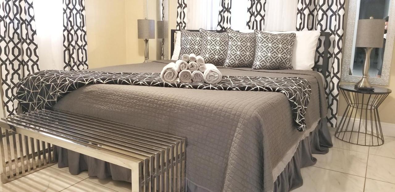 Glam 2 Bedroom Apartment Close To Nsu In Cooper City エクステリア 写真