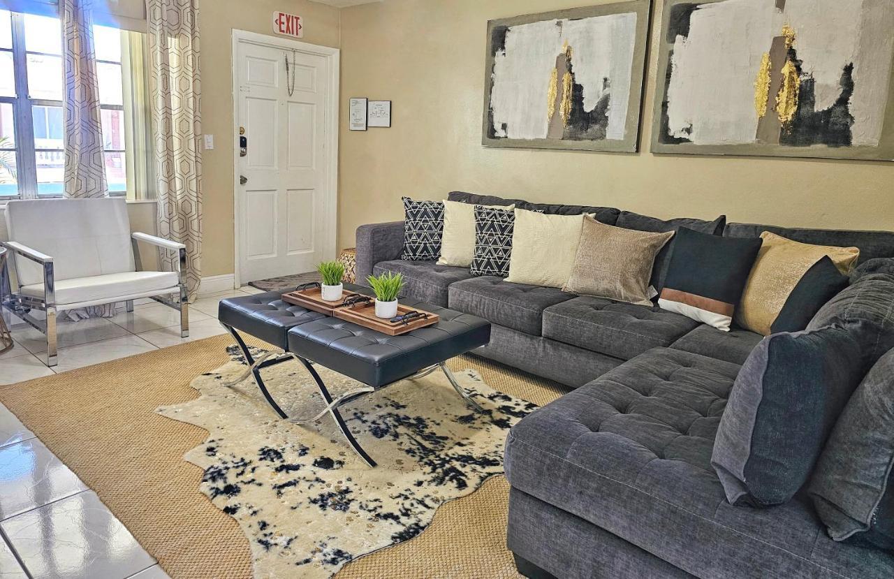 Glam 2 Bedroom Apartment Close To Nsu In Cooper City エクステリア 写真